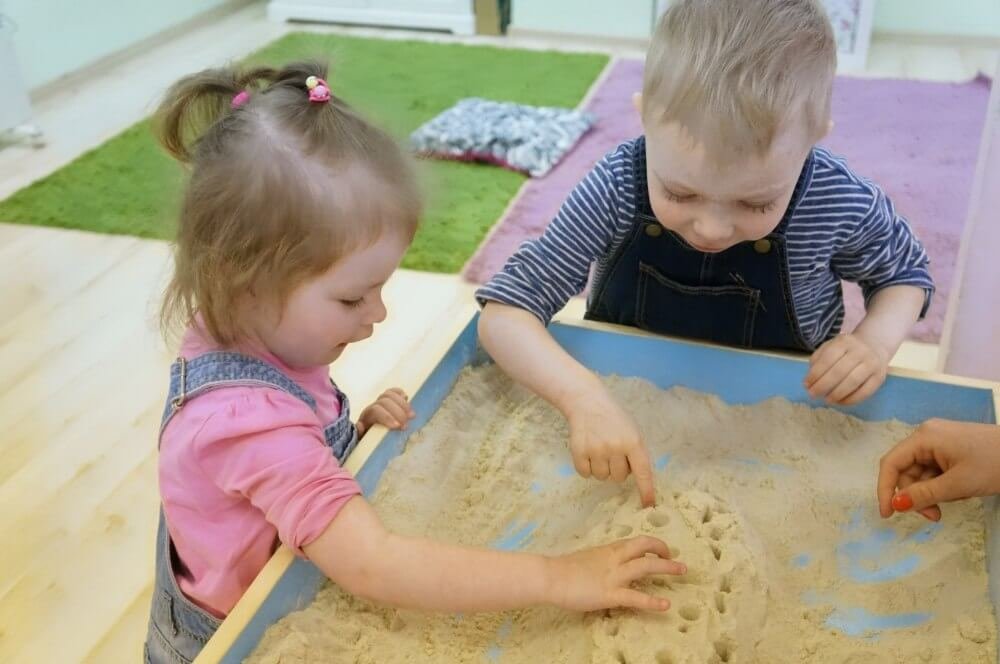 играем с песком